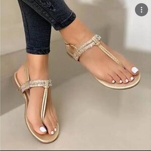 BRAND NEW GUESS WOMEN"S SANDAL